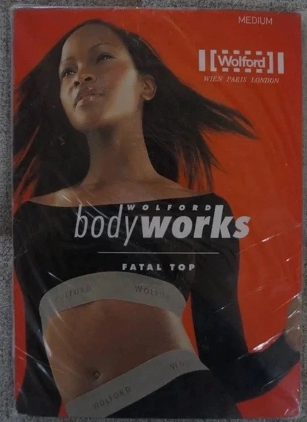 Top corto Wolford Bodyworks Fatal Glamour negro Kylie Jenner mediano gimnasio fitness Foto 2 de 4
