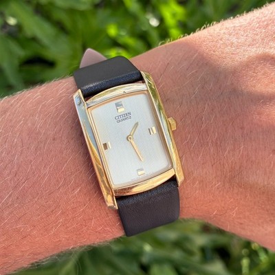 STUNNING Citizen Men s Tank Watch Read Description