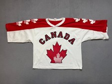 Vintage Canada Hockey Jersey Foot Locker Maple Leaf size M