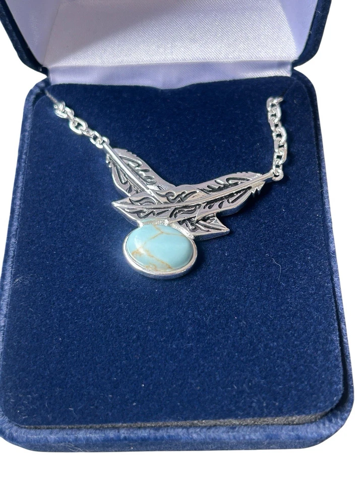 Collar de plata Montana Silversmiths turquesa y plumas nuevo en caja nativo occidental Foto 3 de 4