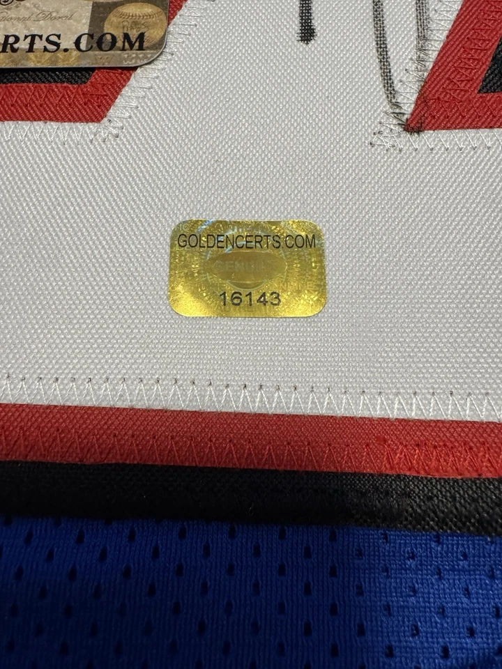 Camiseta de fútbol firmada por Josh Allen Buffalo Bills con holograma certificado de autenticidad Goat MVP Foto 4 de 4