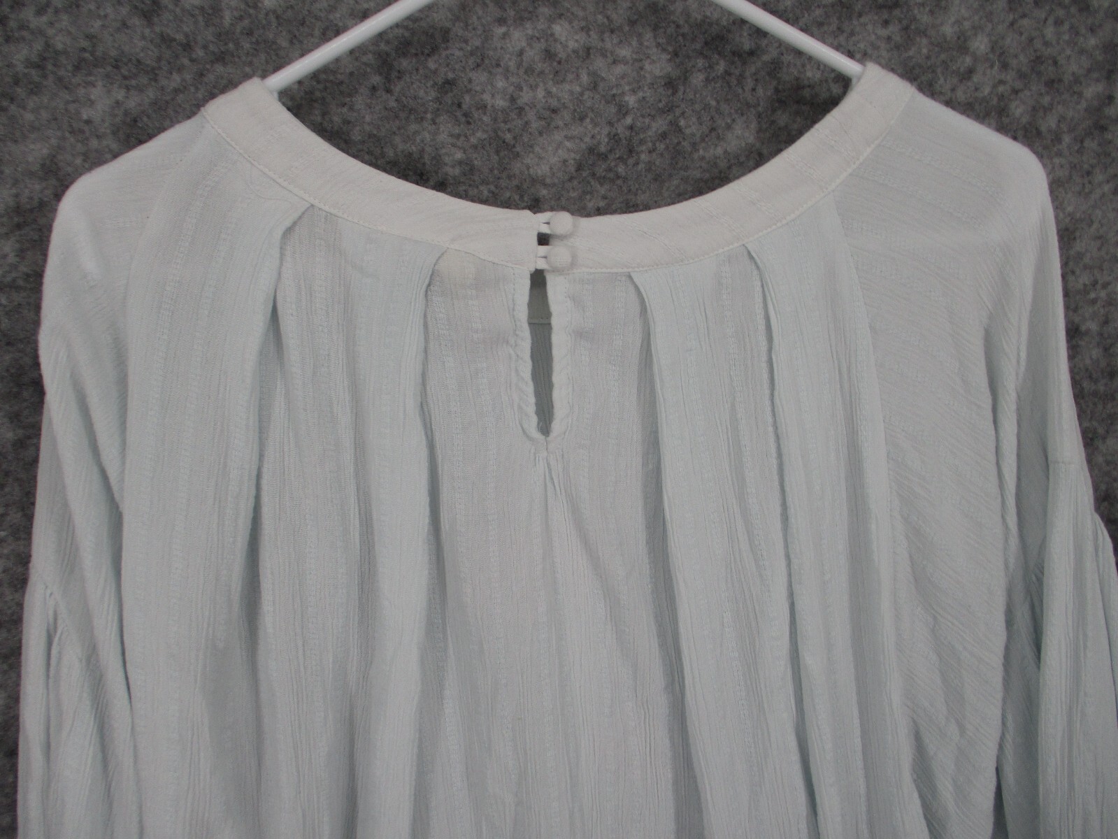 Universal Thread Women's Top Medium Flowy Keyhole… - image 12