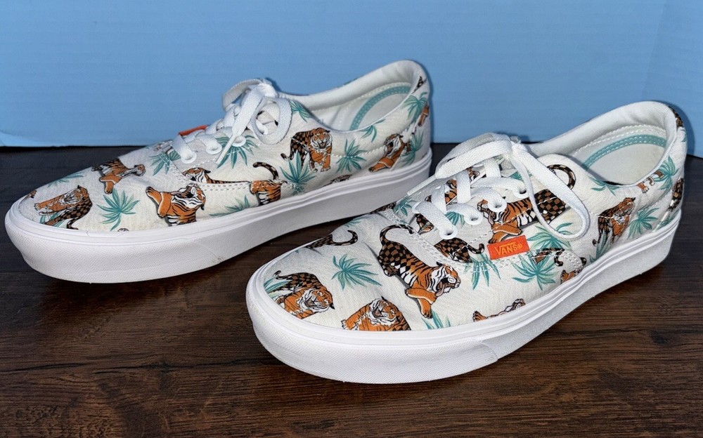 Vans X Discovery Men's Project Cat Canvas Shoes Size 10