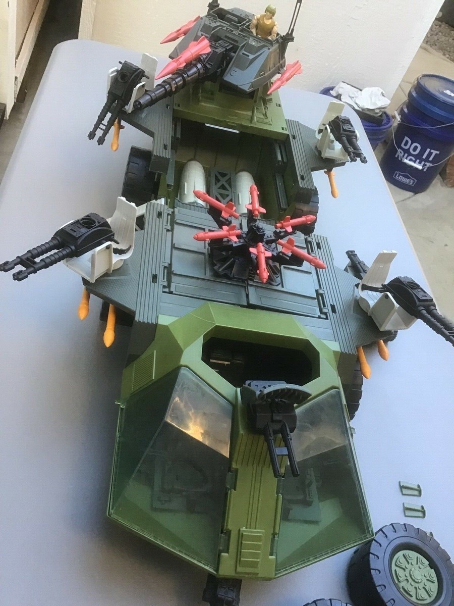 Vintage 1988 G I Joe ROLLING THUNDER Vehicle w/ ARMADILLO