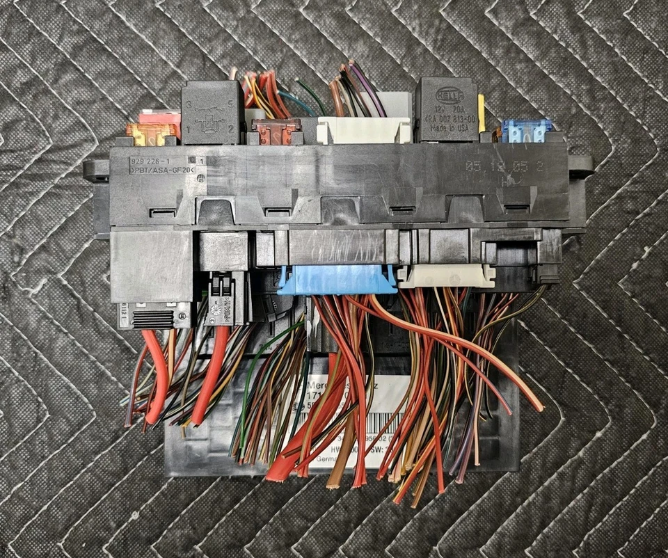 2006-11 Mercedes-Benz SLK280 SLK55 AMG Genuine SAM Fuse Box Control Module - Imagem 2 de 4