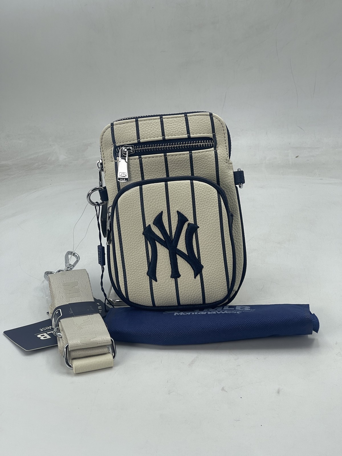 MLB | Montana West New York Yankees Bag Navy/Cream Striped Crossbody