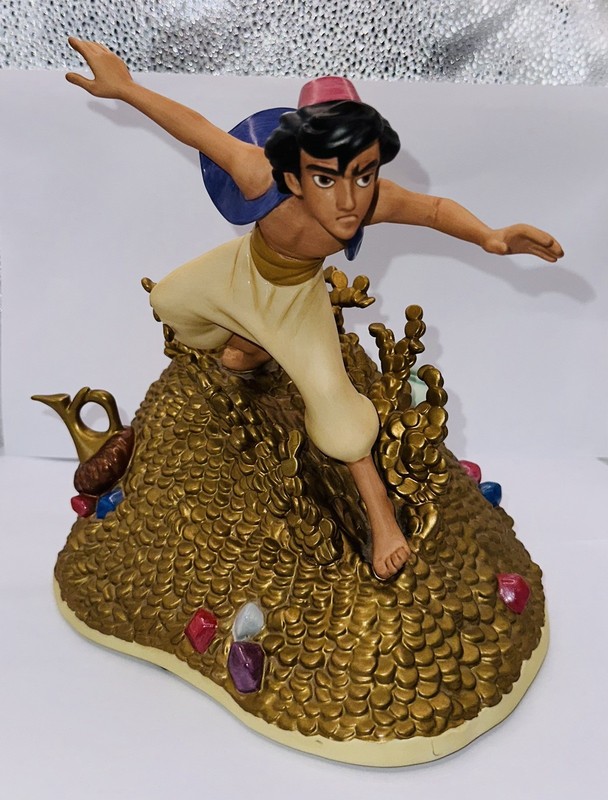 Disney WDCC Racing To The Rescue Aladdin 2009 (No Box) 