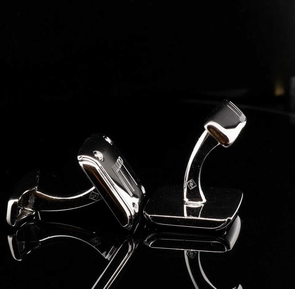 Gemelos Cojín Cuadrados Icónicos Tono Plata Alfred Dunhill De Colección Foto 4 de 4