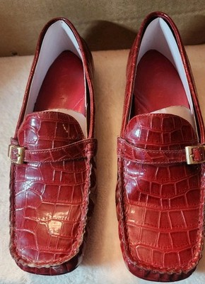 NOS VTG Avon Women's Size 7 Croco-Look Red Loafer Shoes