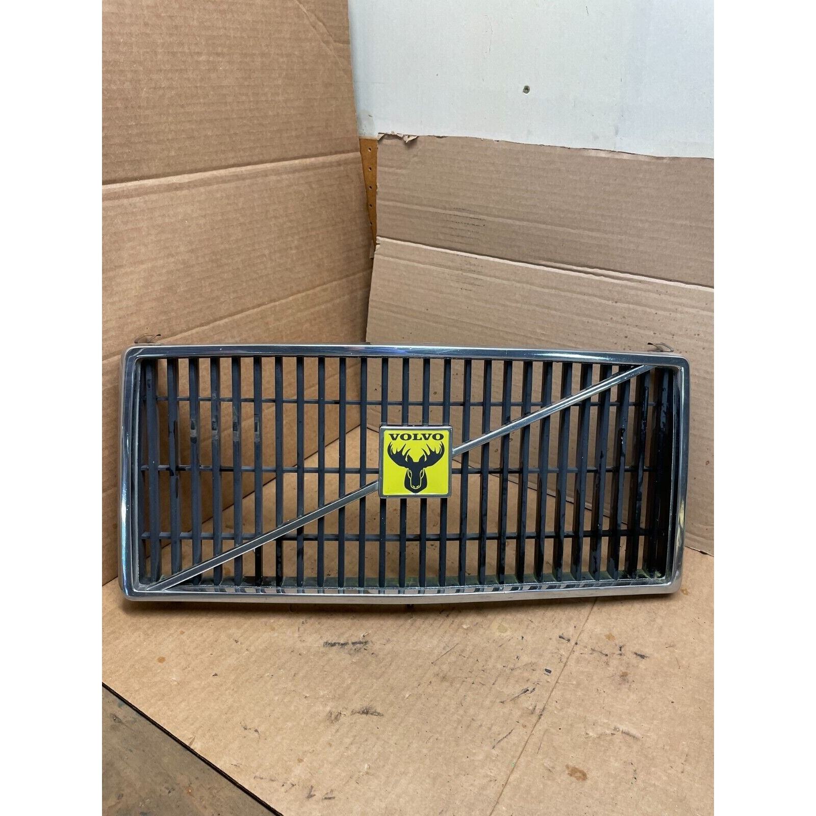 VOLVO 245 Front Center Grille in Black Chrome for 1978-1985 Models