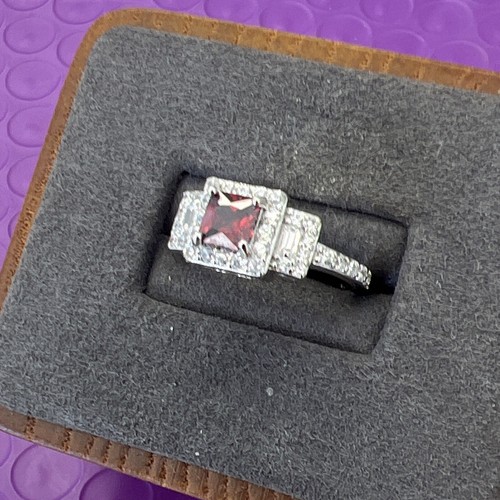 ❤️ Simulated Red Ruby & Cubic Zirconia Ring 925 Sterling Silver Size 6