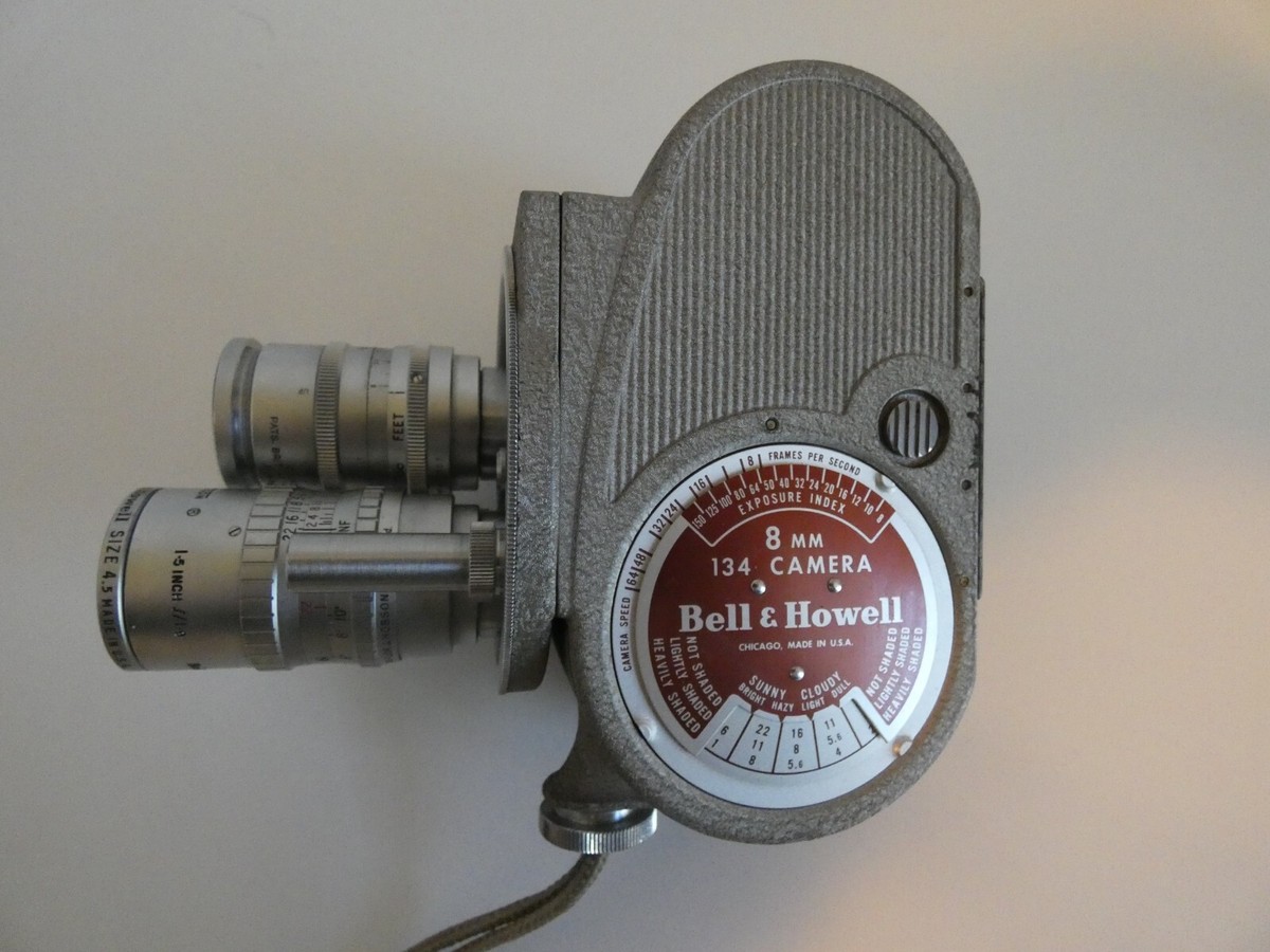 Bell & Howell 134 8mmカメラ　レトロ　ビンテージ s-l400.jpg