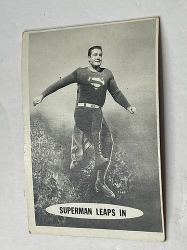 Tarjeta coleccionable Topps 1965 de colección Superman salta en #33 rara revista nacional - Imagen 6 de 16