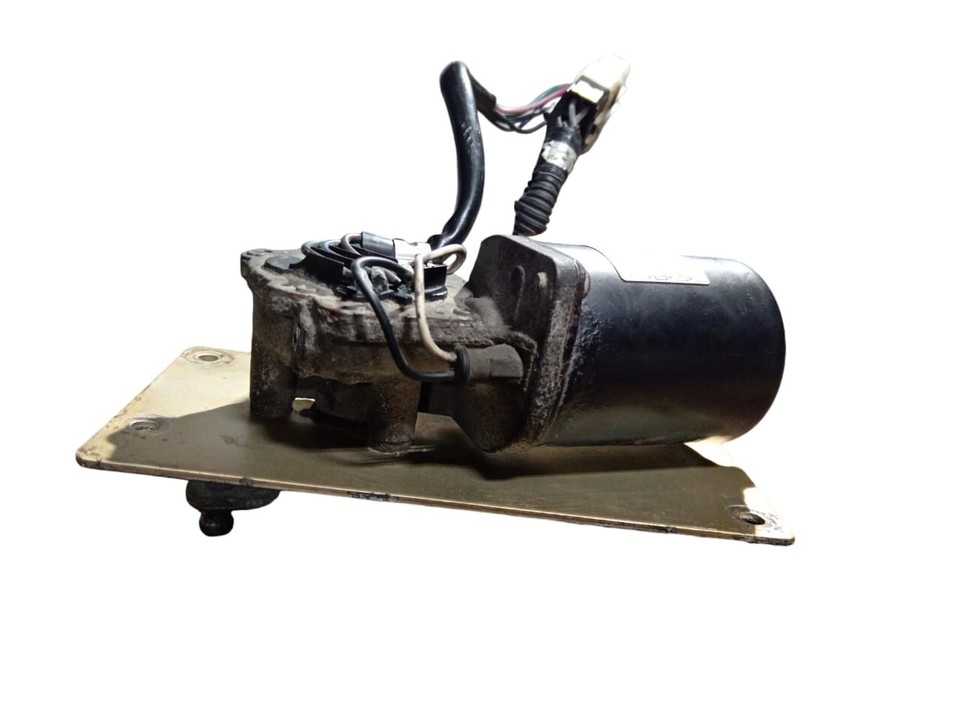 E006055 A PETERBILT 386 2007 WINDSHIELD WIPER MOTOR 3302801 eBay