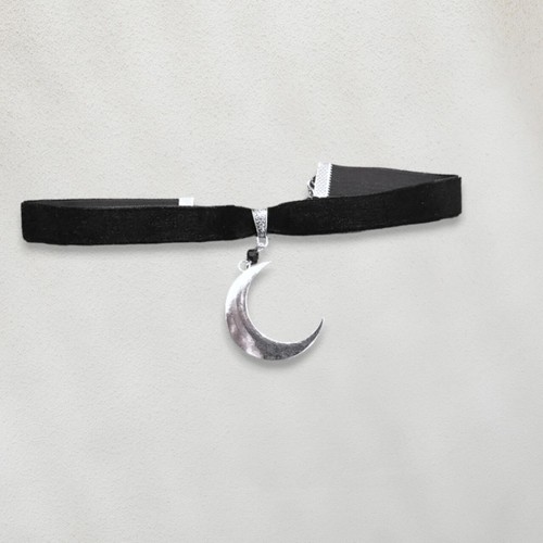 Vintage Black Velvet Choker With Crescent Moon Pendant, Gothic Jewelry - Picture 4 of 4