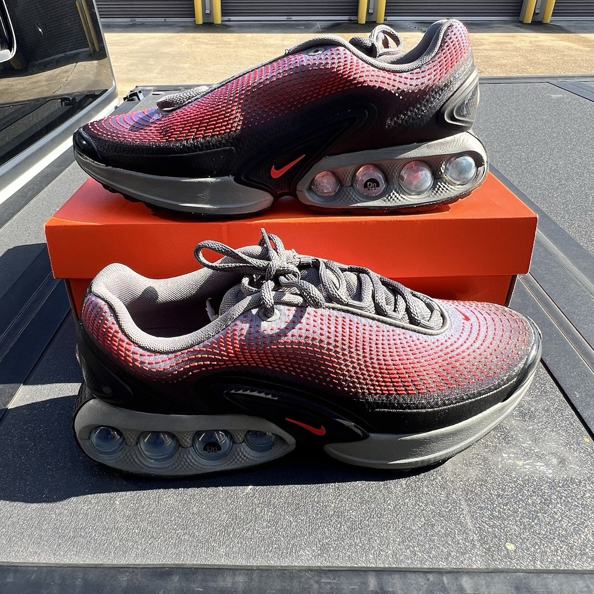 Nike Air Max DN Black University Red Iron Grey HM0708-002 sz 10.5
