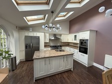 Used Magnet Kitchen With Selected Appliances & Worktops