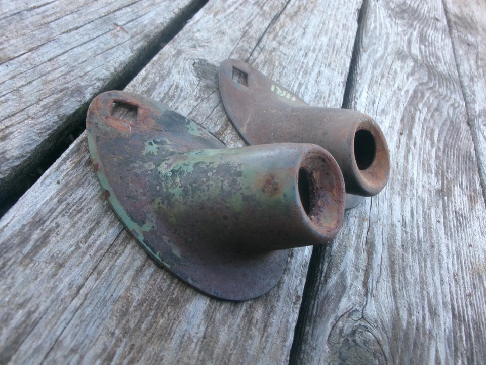 1935 年 1936 年福特卡车前灯支架/底座原装对 1937 年 1/2 吨皮卡 — 第 2/4 张图片