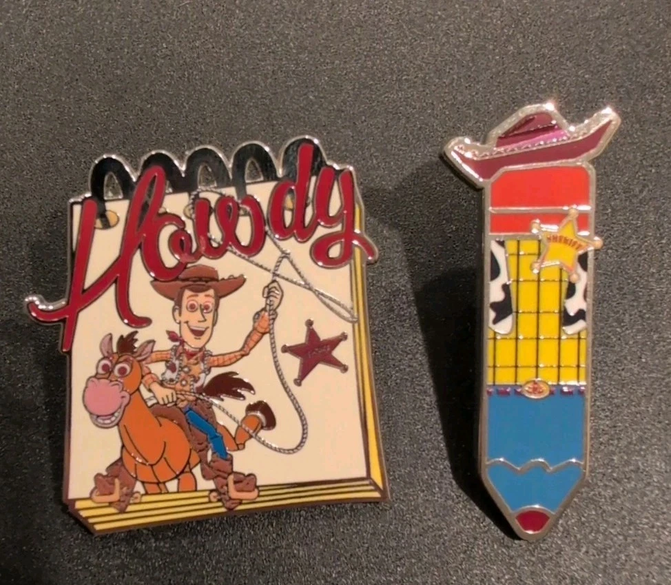 Toy Story – Disney Pixar Pencil & Notepad Blind Box Enamel Pin Set BoxLunch