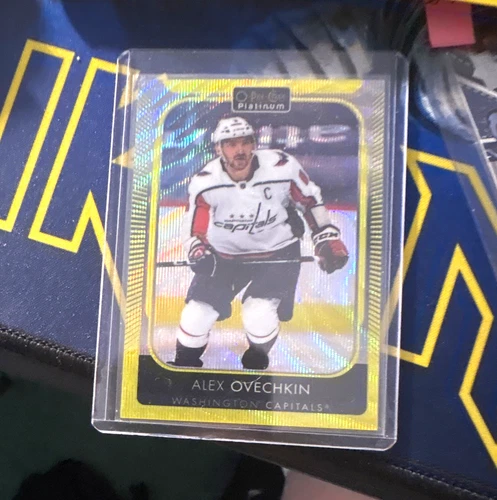 O-Pee-Chee Platinum 2021-22 Alex Ovechkin #3 Neon Yellow Surge WSH
