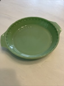 Fire King Anchor Hocking 2000 Jadeite Deep Dish 10-inch Pie Dish