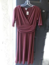 NWT NEW ANN TAYLOR DRESS SZ 2 XSMALL SPANDEX MAROON