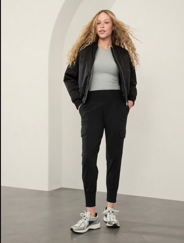 JOGGERS CARGO ATLETA VENICE HIGH RISE EN NEGRO TALLA XS NUEVOS CON ETIQUETAS - Imagen 2 de 10