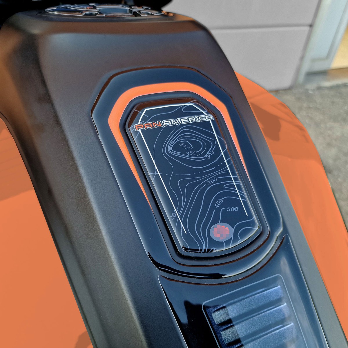 Resin Bike Motorstickers Compatibel met Harley Davidson Pan America 1250 2020-2026 Oranje – Tank Grip Bescherming tegen Krassen en Stoten – 3D Resin Stickers Made in Italy