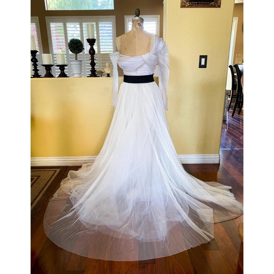 Carolina Herrera Tulle Layered Wedding Gown Couture Black White Off The Shoulder - Image 3 of 4