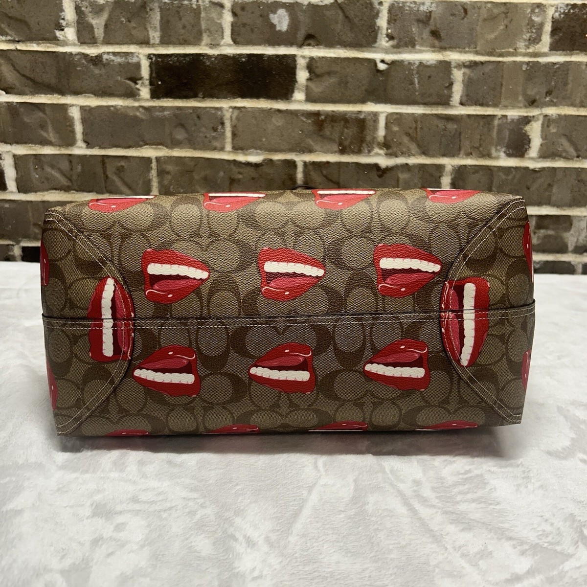 Coach TW Tom Wesselmann City Tote Bag Purse Sig Canvas Smile