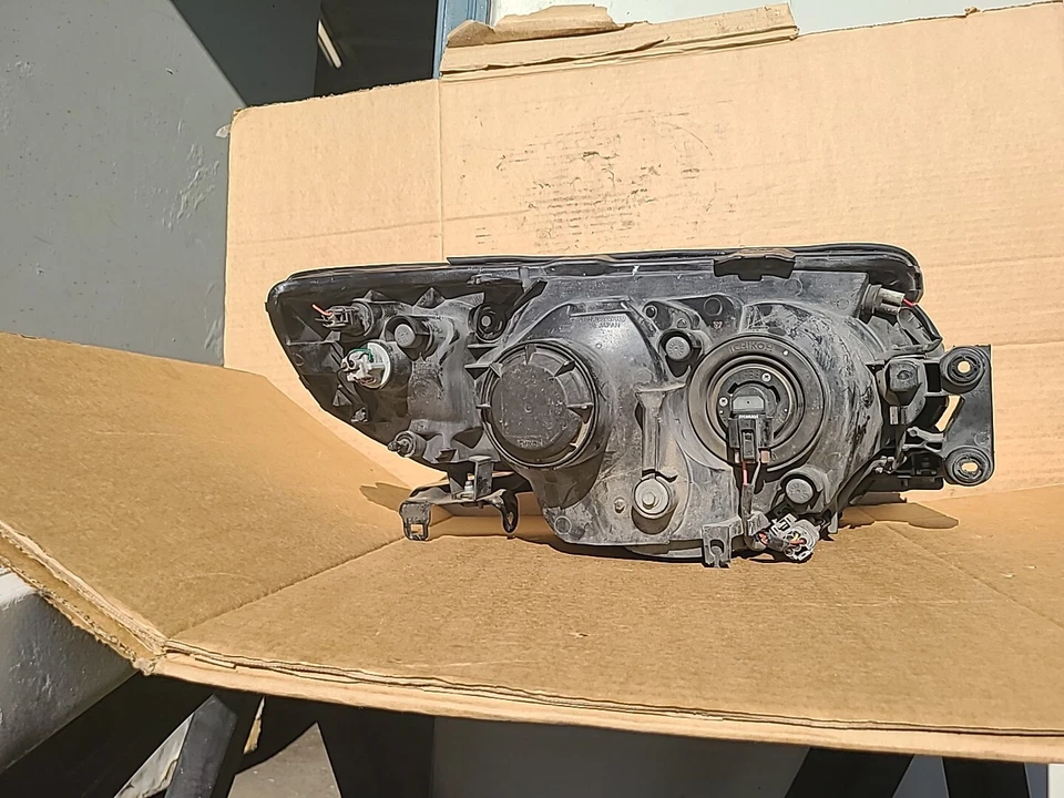 Luz de cabeza izquierda del conductor Subaru Forester 2006-2008 usada🤙 Foto 4 de 4