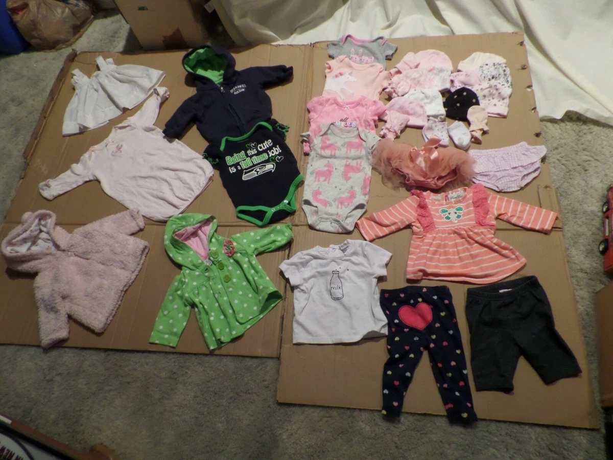 BABY GIRL CLOTHES SIZE 0-3 MONTHS - BUNDLE OF 32