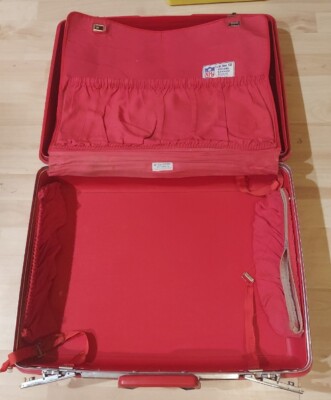 Vintage SAMSONITE SATURN II Hard Shell SUITCASE Make Up Carrier