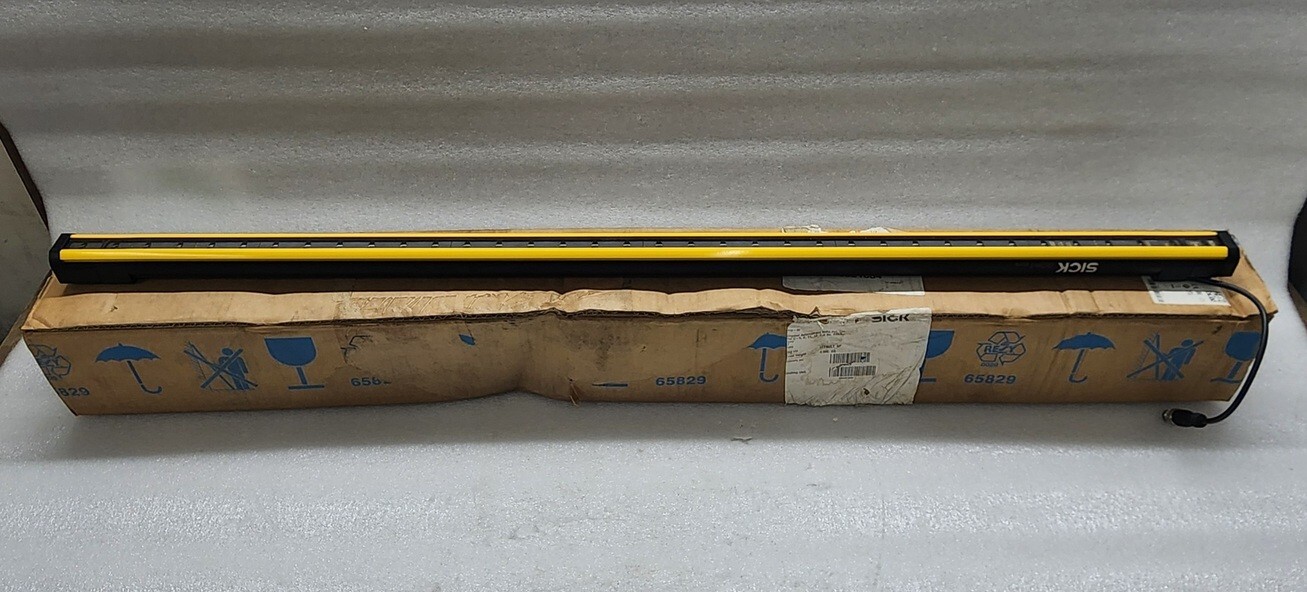 SICK C4C-EA090 30A10000 CORE LIGHT CURTAIN RECEIVER 1211516