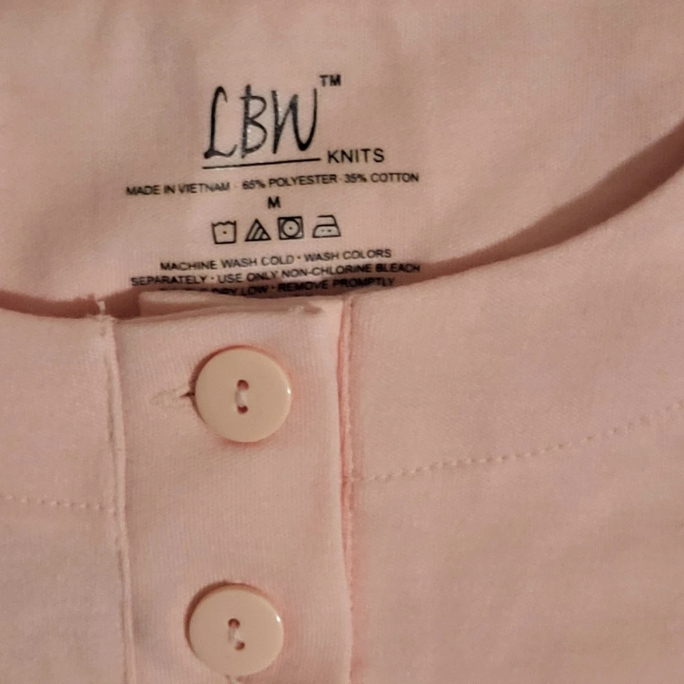 New With Tags  Women's  LBW Peach Button Up Sz M Free Shipping  - Image 2 of 2