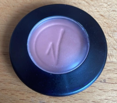 VIRGIN VIE FAR FROM BASIC LIDSCHATTEN - PETAL - BRANDNEU