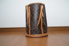 Louis Vuitton Monogram Tote Bag
