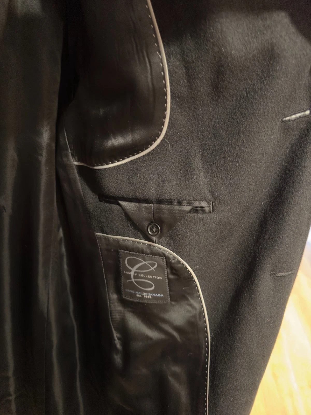 Cardinal of Canada Mens Black Wool Cashmere Overcoat 40R Worn Once Top Coat - product detail image 5