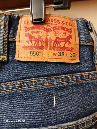 Jeans Levis 550 Uomo 38X32 Blu Cotone Relaxed Fit Gamba Dritta Denim Rosso Tab NUOVO - Foto 8 di 17