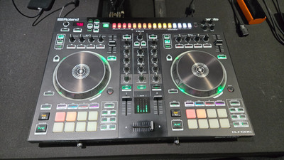 Roland DJ-505 Two-Channel, Four-Deck Serato DJ Controller with TR-909, TR-808,