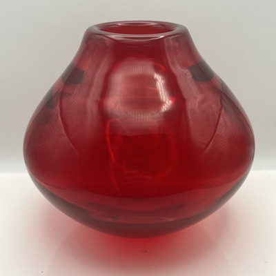 WHITEFRIARS - optische gerippte Glasvase - RUBINROT - 14 cm hoch - #9586