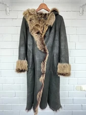 Toscana Women’s Long Shearling Winter Coat – Hooded Real Sheepskin syze M