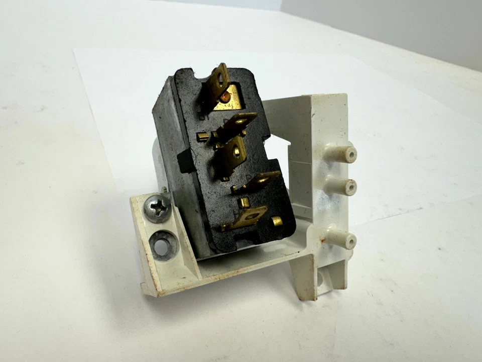 Interruptor de faros Dodge Charger 1968-1969 3004113 NORS. Foto 4 de 4