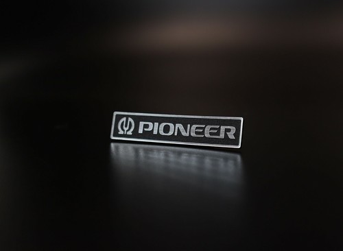 Logo Pioneer 60 x 13 mm Self - adhesive - Foto 3 di 7