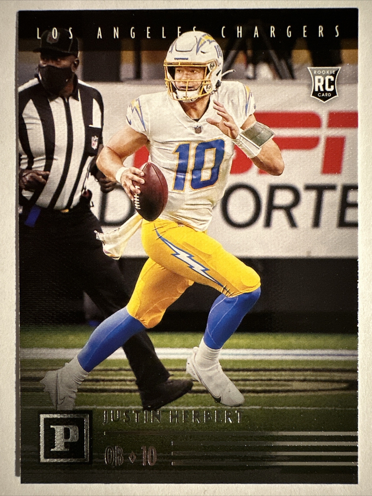 2020 Panini Chronicles Justin Herbert #PA-3 Rookie Card RC Los Angeles Chargers 