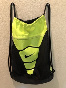 nike drawstring bag with zipper
