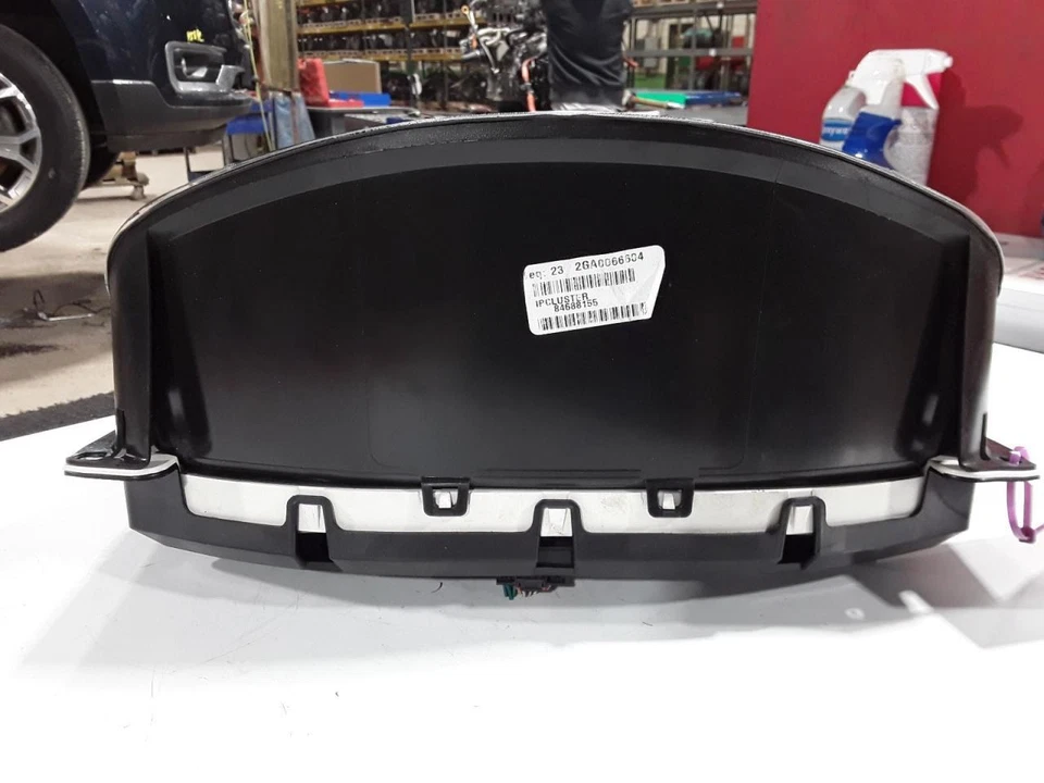 Speedometer MPH ID 84688155 Fits 21 EXPRESS 2500 VAN 813955 - Image 2 of 4