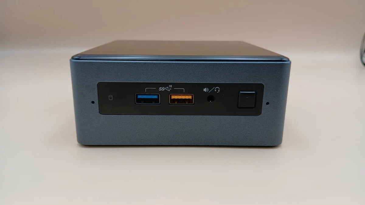 Intel NUC Intel Core i3 8th Gen. PC Desktops & All-In-One