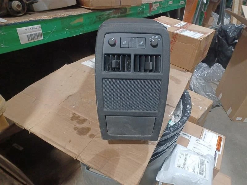 Consola central delantera 15930389 compatible con 08-11 STS 17418 Foto 3 de 4