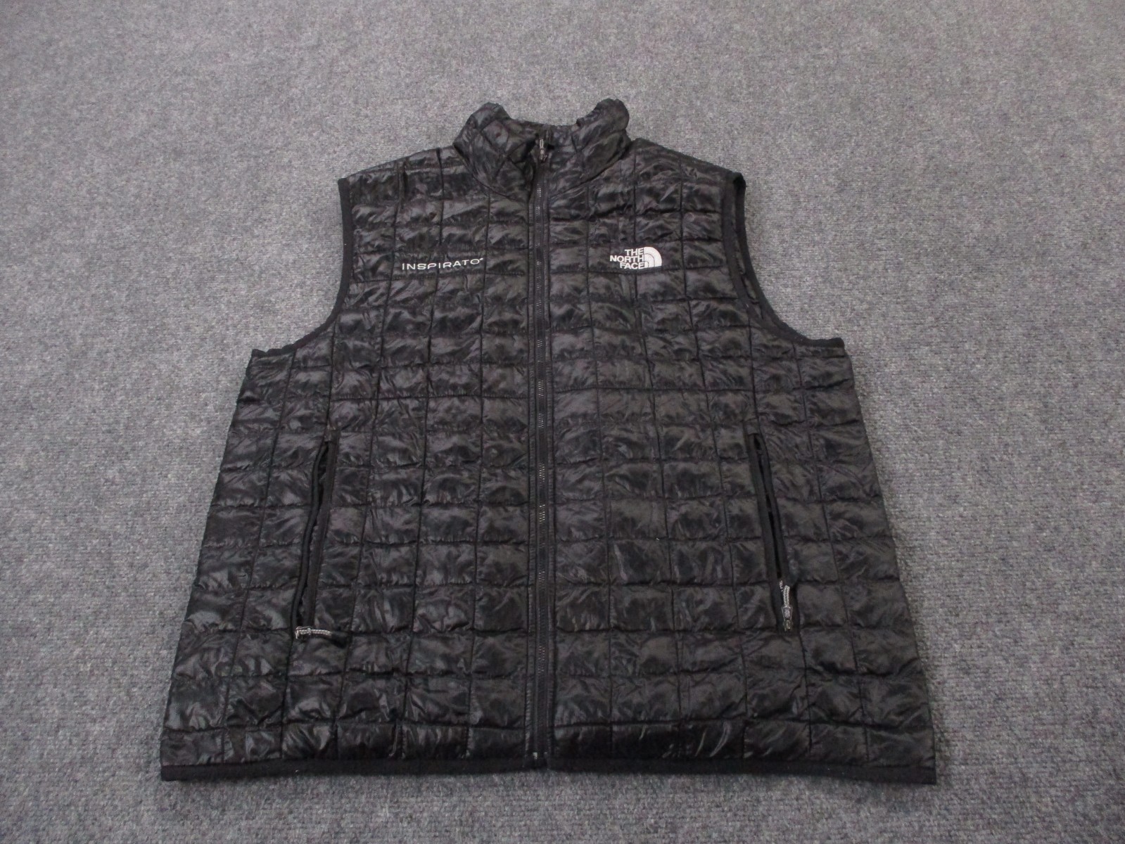 The North Face Vest Jacket Mens L Black Quilted Puffer Hiking Outdoors Camping